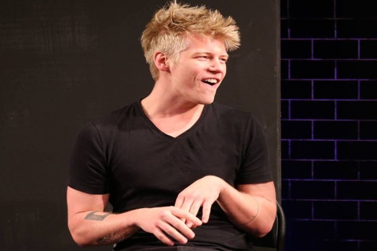 Musk's Lawyer Moonlights as Clown