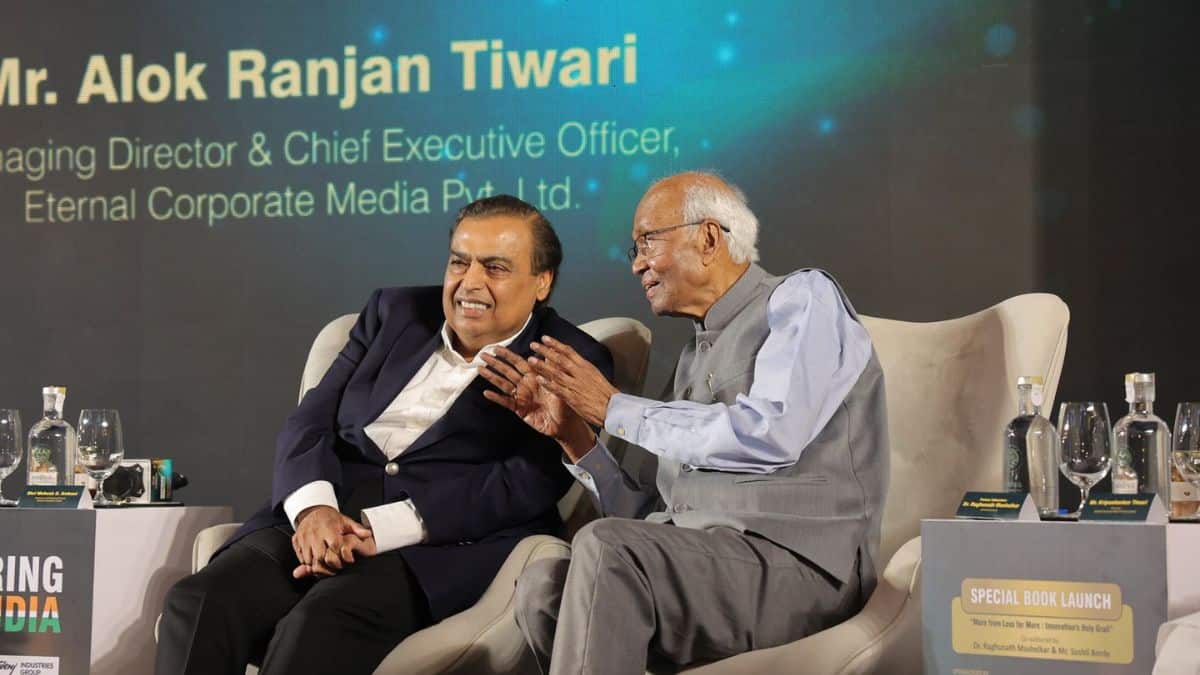 Mukesh Ambani Embraces Dr. Mashelkar's Vision in Reliance Journey