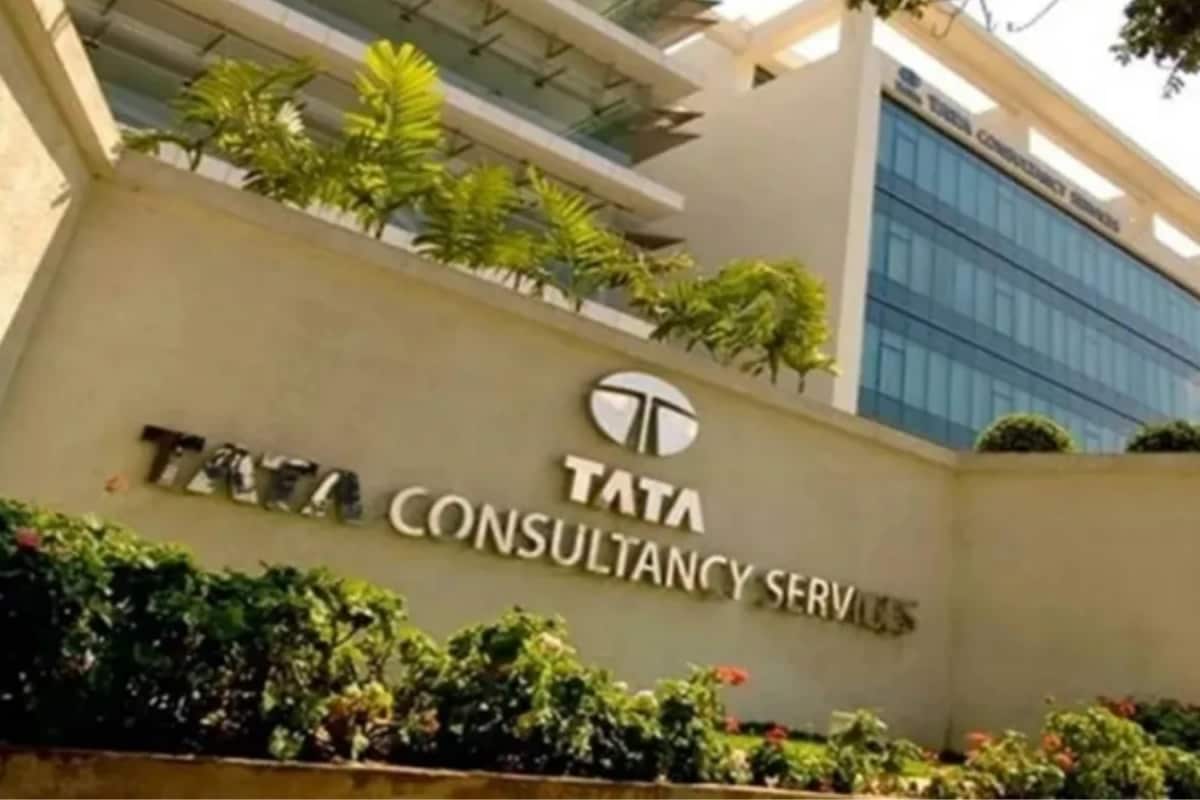 TCS Freshers Face Appraisal Delays Over Attendance