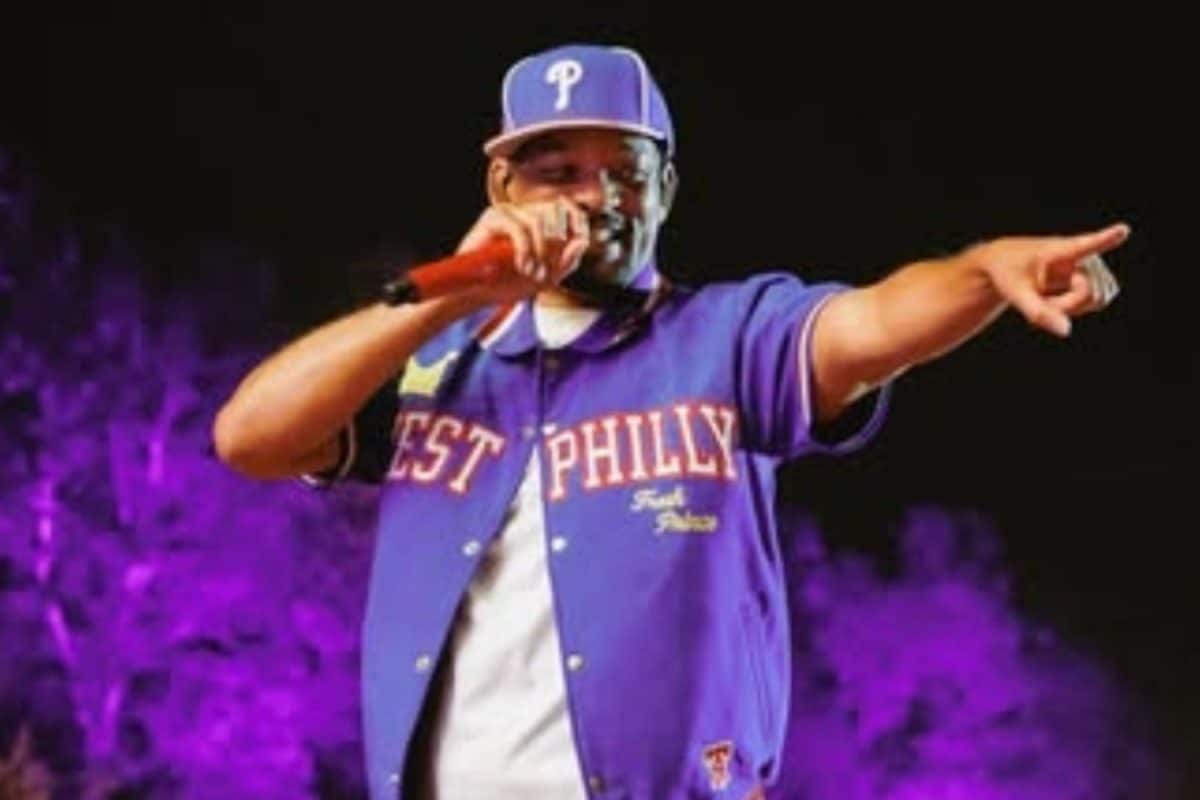 Hollywood Under Fire