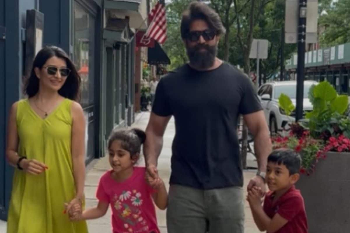 Yash & Radhika's 2026 Wishes: Love & Light